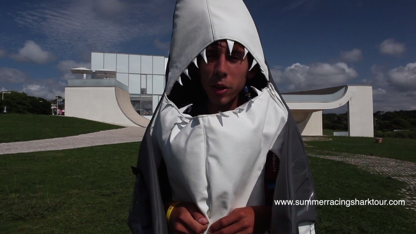 Un requin se perd sur la Vélodyssée