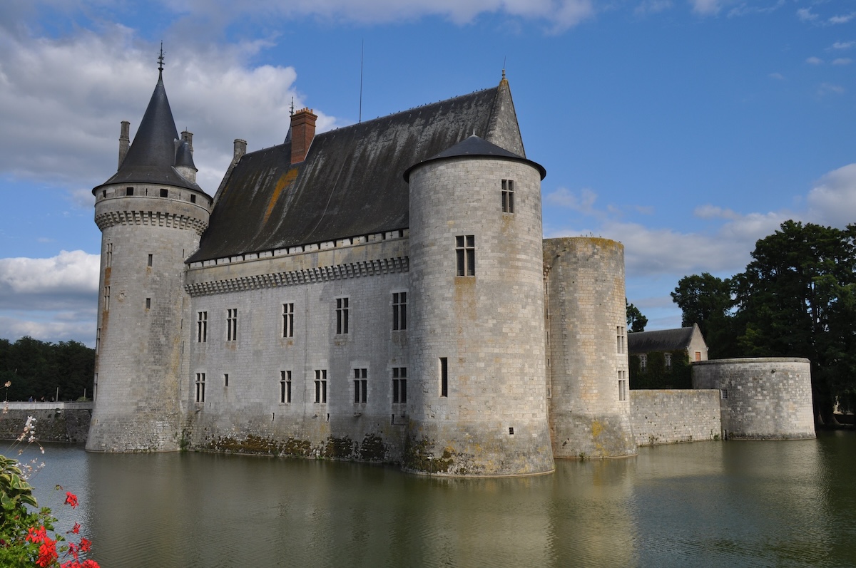 Chateau_de_Sully-sur-Loire Chateau_de_Sully-sur-Loire