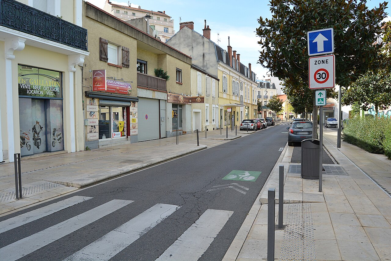 Avenue_de_Gramont-Vichy