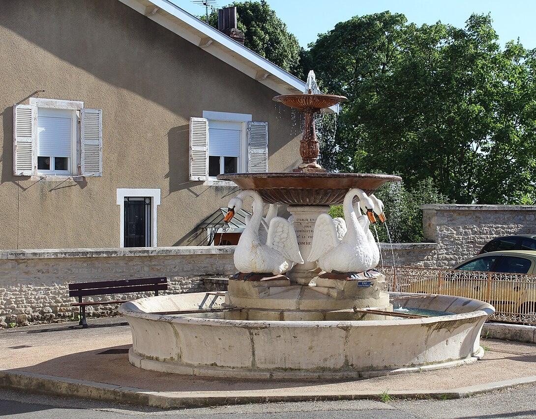 Fontaine Cygnes Ceyzériat