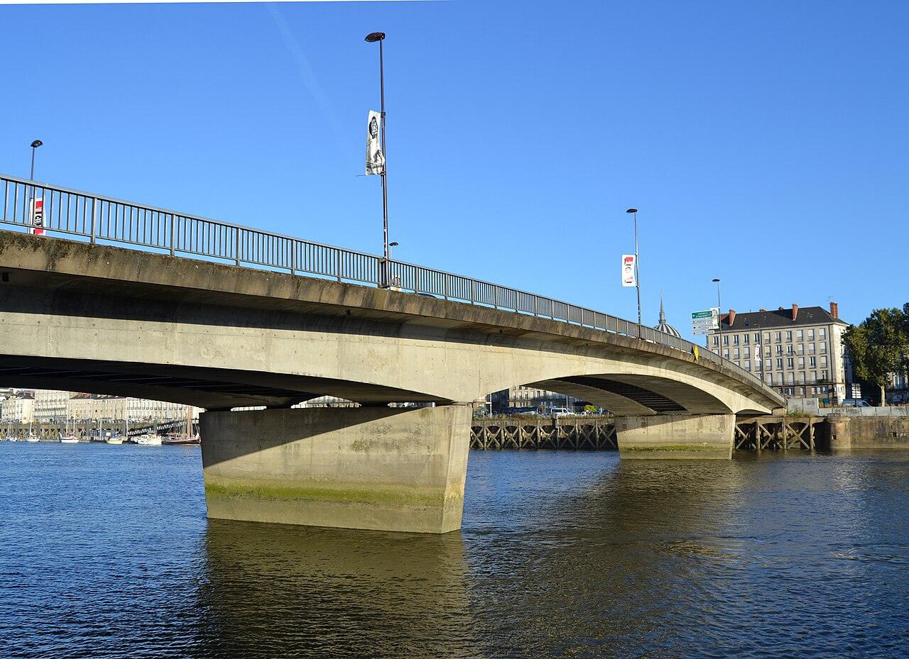 Pont Anne-de-Bretagne : à Nantes, une première piste cyclable ouvre le 23 octobre